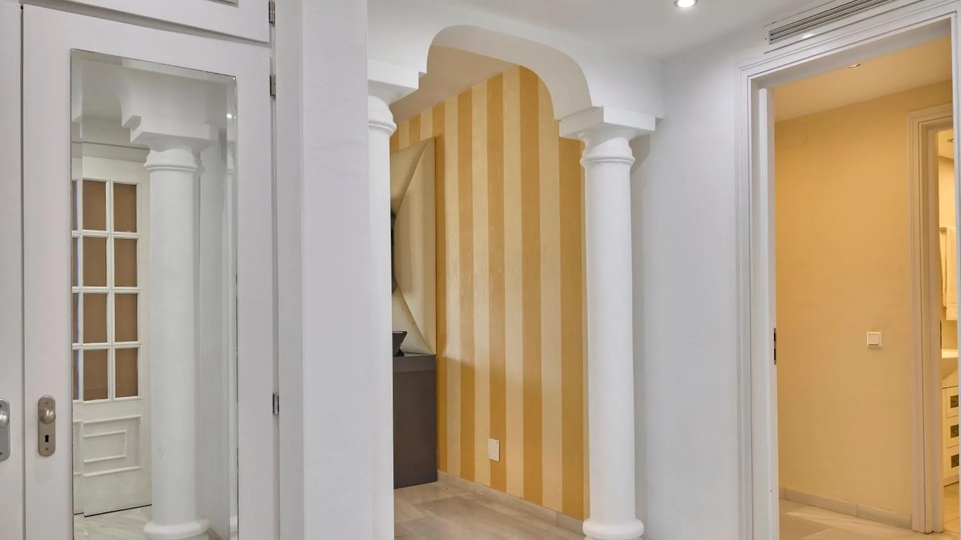 Benabola Puerto Banus By La Maison Marbella Rentals Apartment