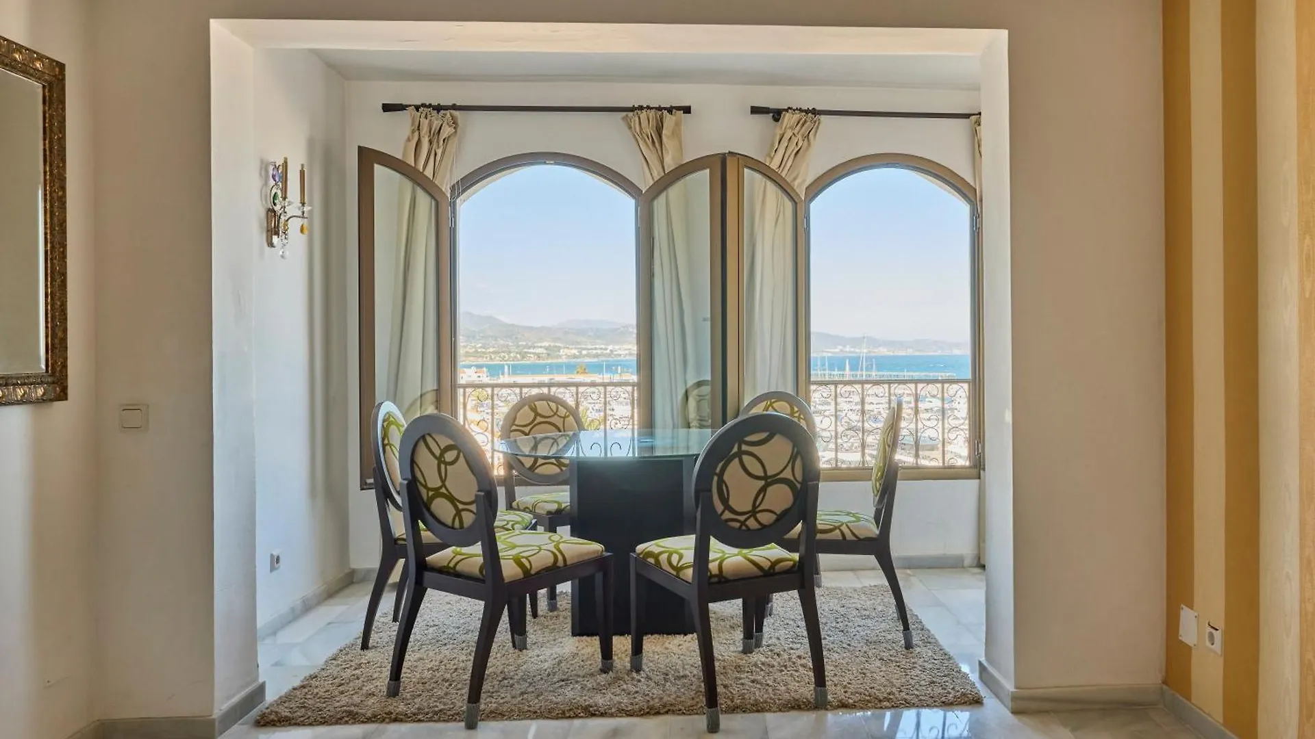 Apartment Benabola Puerto Banus By La Maison Marbella Rentals Spain